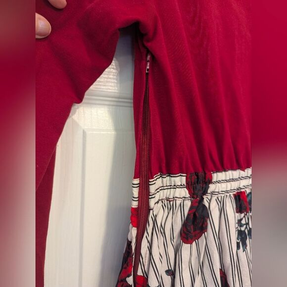 MODCLOTH Floral Rose Red Flare Long Sleeve Keyhole Dress Size S Boho Midi Costal - Picture 4 of 7